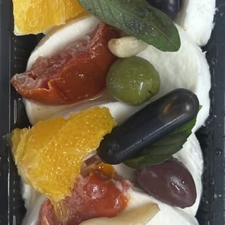 Caprese Mozzarella-O